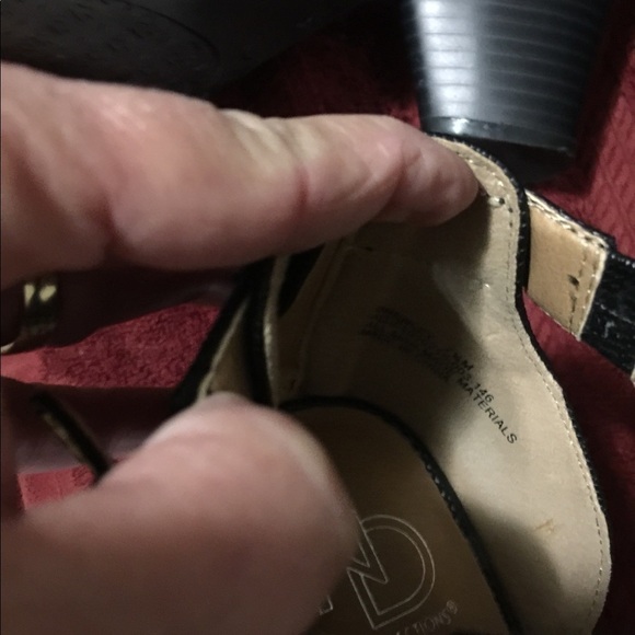 Size 7 1/2 - Picture 10 of 12